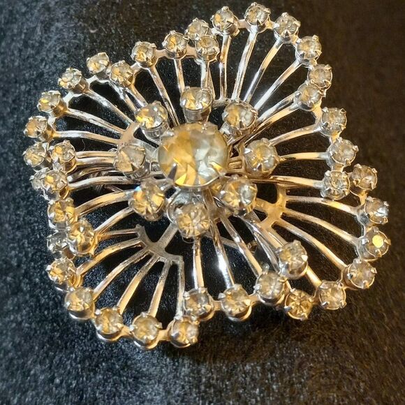 Rhinestone Silver Tone Brooch - Picture 1 of 4